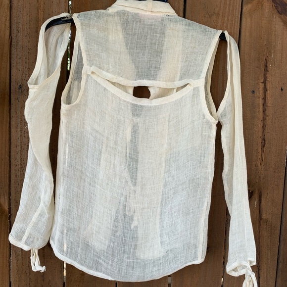 Vintage MANOLO Made in USA detachable-sleeve blouse. - Picture 7 of 15